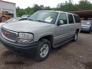 2004 GMC Yukon XL SLE with VIN 3GKEC16Z04G225789, listed as a IAAI auction lot 42058940 with 304,627 mi miles. Bid and sale history available at carsss.com. Image 2.