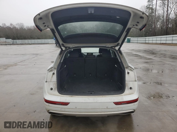 2020 Audi Q5 Premium Plus with VIN WA1BNAFYXL2013483, listed as a Copart auction lot 44373235 with 132,992 mi miles and Salvage Title. Bid and sale history available at carsss.com. Image 6.