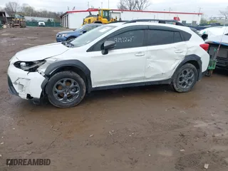 2021 Subaru Crosstrek Sport with VIN JF2GTHSC0MH239018, listed as a IAAI auction lot 41922637 with 98,943 mi miles. Bid and sale history available at carsss.com. Image 6.