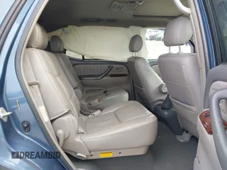 2007 Toyota Sequoia Limited with VIN 5TDBT48A27S283030, listed as a IAAI auction lot 41395705 with 286,966 mi miles and . Bid and sale history available at DreamBid. Image 8.