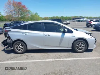 2018 Toyota Prius Two with VIN JTDKBRFU6J3603990, listed as a IAAI auction lot 42151090 with 71,388 mi miles and . Bid and sale history available at DreamBid. Image 13.