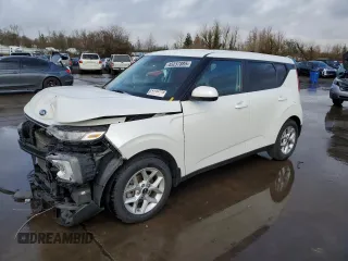 2021 Kia Soul S with VIN KNDJ23AU4M7740780, listed as a Copart auction lot 45237885 with 37,356 mi miles and Salvage Title. Bid and sale history available at carsss.com. Image 1.