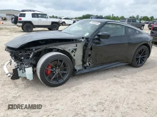 2023 Nissan Z Performance с VIN JN1BZ4BH9PM310761, выставлен на аукционе Copart как лот 54865925 с пробегом 6 541 миль миль и Списание • Salvage title. История ставок и продаж доступна на DreamBid. Изображение 1.