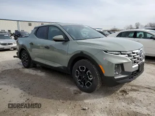 2024 Hyundai Santa Cruz SEL z VIN 5NTJBDDE0RH112553, wystawiony jako Copart lot #47674525 z przebiegiem 11 698 mil mil oraz Szkody całkowita. Historia ofert i sprzedaży dostępna na DreamBid. Obrazek 4.