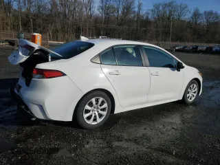 2024 Toyota Corolla LE with VIN 5YFB4MDE4RP158340, listed as a Copart auction lot 51057535 with 20,464 mi miles and Salvage Title. Bid and sale history available at carsss.com. Image 3.