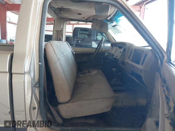 1987 Ford Ranger with VIN 1FTCR11TXHUB58951, listed as a IAAI auction lot 41882096 with Not Provided miles and . Bid and sale history available at DreamBid. Image 5.