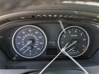 2008 BMW X5 3.0si z VIN 5UXFE43548L031478, wystawiony jako Copart lot #59392505 z przebiegiem Nie podano mil oraz Szkoda całkowita • Salvage title. Historia ofert i sprzedaży dostępna na DreamBid. Obrazek 9.