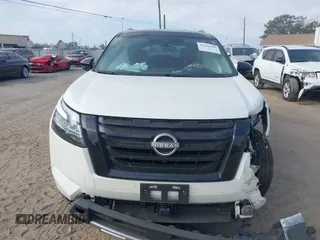 2024 Nissan Pathfinder Platinum with VIN 5N1DR3DG7RC278286, listed as a IAAI auction lot 41561503 with 18,032 mi miles. Bid and sale history available at carsss.com. Image 13.