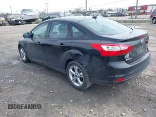2013 Ford Focus SE with VIN 1FADP3F25DL211678, listed as a IAAI auction lot 42160699 with 193,272 mi miles. Bid and sale history available at carsss.com. Image 3.