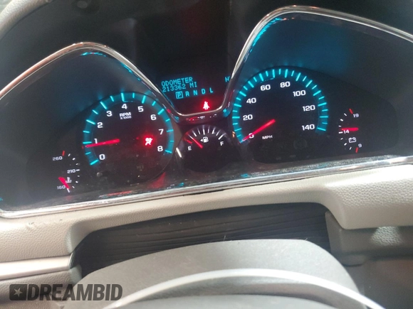 2014 Chevrolet Traverse LS z VIN 1GNKVFKD2EJ313752, wystawiony jako Copart lot #53604005 z przebiegiem 213 362 mil mil oraz Szkoda całkowita • Salvage title. Historia ofert i sprzedaży dostępna na DreamBid. Obrazek 9.