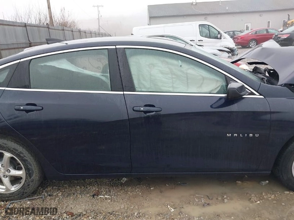 2017 Chevrolet Malibu LS with VIN 1G1ZC5ST5HF257286, listed as a IAAI auction lot 41471277 with 57808 miles. Bid and sale history available at carsss.com. Image 13.