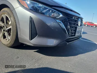 2024 Nissan Sentra SV z VIN 3N1AB8CV2RY295564, wystawiony jako IAAI lot #42796380 z przebiegiem 30 664 mil mil oraz . Historia ofert i sprzedaży dostępna na DreamBid. Obrazek 42.