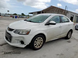 2017 Chevrolet Sonic LT z VIN 1G1JD5SH8H4164568, wystawiony jako Copart lot #60848025 z przebiegiem 120 153 mil mil oraz Czysty tytuł • Clean title. Historia ofert i sprzedaży dostępna na DreamBid. Obrazek 1.