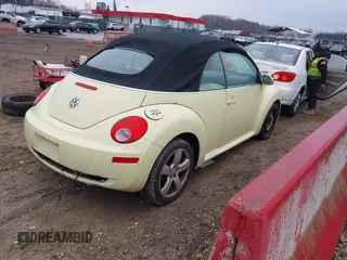 2006 Volkswagen Beetle с VIN 3VWSF31Y96M304430, выставлен на аукционе IAAI как лот 41694441 с пробегом 98 040 миль миль и . История ставок и продаж доступна на DreamBid. Изображение 4.