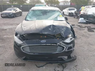 2019 Ford Fusion SE with VIN 3FA6P0HD8KR203627, listed as a IAAI auction lot 41868827 with 78,179 mi miles. Bid and sale history available at carsss.com. Image 12.