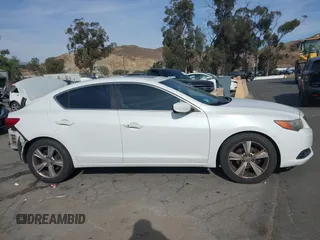 2014 Acura ILX Tech Pkg with VIN 19VDE1F76EE004171, listed as a IAAI auction lot 41134838 with 269,683 mi miles. Bid and sale history available at carsss.com. Image 13.