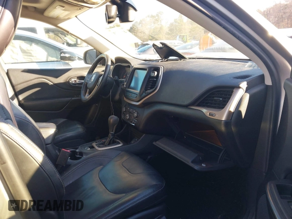 2014 Jeep Cherokee Limited with VIN 1C4PJLDB8EW221620, listed as a IAAI auction lot 41670020 with 171,513 mi miles. Bid and sale history available at carsss.com. Image 5.