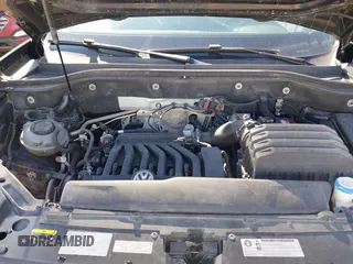 2018 Volkswagen Atlas SE with VIN 1V2FR2CA9JC537903, listed as a IAAI auction lot 41386874 with 118,764 mi miles and . Bid and sale history available at DreamBid. Image 10.