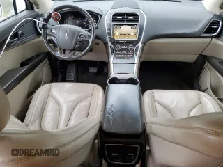 2016 Lincoln MKX Select z VIN 2LMTJ6KR6GBL84027, wystawiony jako Copart lot #54084425 z przebiegiem 122 304 mil mil oraz Szkoda całkowita • Salvage title. Historia ofert i sprzedaży dostępna na DreamBid. Obrazek 8.