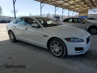 2016 Jaguar XF 35t Prestige with VIN SAJBE4BV9GCY02678, listed as a Copart auction lot 46582545 with 49,529 mi miles and Salvage Title. Bid and sale history available at carsss.com. Image 4.
