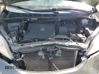 2014 Toyota Sienna XLE with VIN 5TDYK3DC1ES453924, listed as a Copart auction lot 56148565 with 198,185 mi miles and Clean title. Bid and sale history available at DreamBid. Image 12.