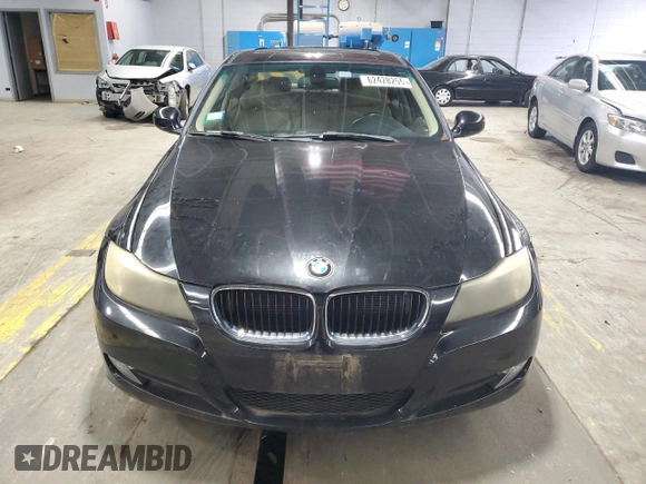 2011 BMW 3 Series 328i with VIN WBAPH7G56BNN04041, listed as a Copart auction lot 62428255 with 142,486 mi miles and Clean title. Bid and sale history available at DreamBid. Image 5.