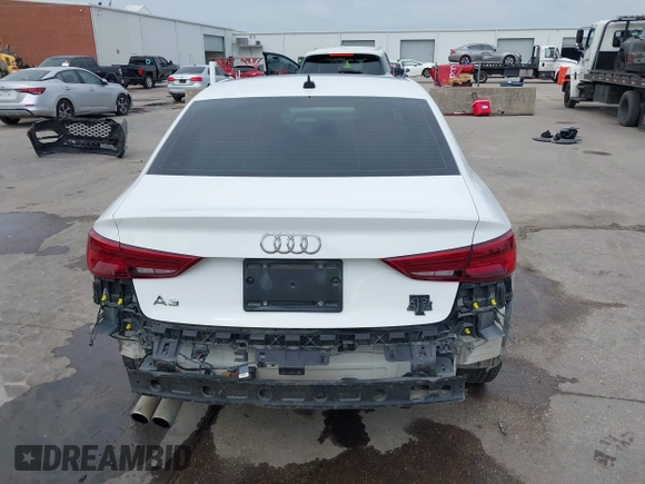 2019 Audi A3 Premium z VIN WAUAUGFF6K1011141, wystawiony jako IAAI lot #42173319 z przebiegiem 109 370 mil mil oraz . Historia ofert i sprzedaży dostępna na DreamBid. Obrazek 17.