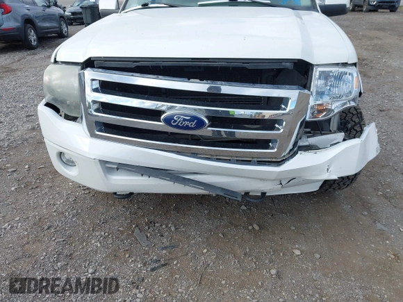2011 Ford Expedition EL Limited with VIN 1FMJK2A59BEF05119, listed as a IAAI auction lot 40565102 with 216,751 mi miles. Bid and sale history available at carsss.com. Image 12.