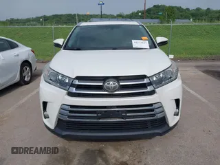2017 Toyota Highlander Limited with VIN 5TDDZRFH9HS389870, listed as a IAAI auction lot 42272227 with 147,508 mi miles and . Bid and sale history available at DreamBid. Image 13.
