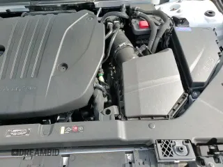 2022 Volvo S60 Momentum z VIN 7JRL12TZ0NG153946, wystawiony jako Copart lot #54171865 z przebiegiem 26 995 mil mil oraz Szkoda całkowita • Salvage title. Historia ofert i sprzedaży dostępna na DreamBid. Obrazek 13.