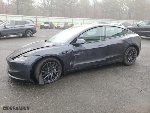 2025 Tesla Model 3 Long Range with VIN 5YJ3E1EA4SF894630, listed as a Copart auction lot 47039515 with 2,496 mi miles and Salvage Title. Bid and sale history available at carsss.com. Image 1.