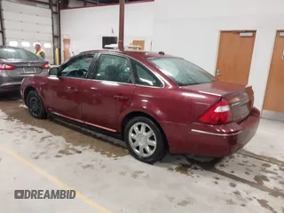 2007 Ford Five Hundred Limited z VIN 1FAHP251X7G151401, wystawiony jako IAAI lot #42142993 z przebiegiem 201 973 mil mil oraz . Historia ofert i sprzedaży dostępna na DreamBid. Obrazek 3.