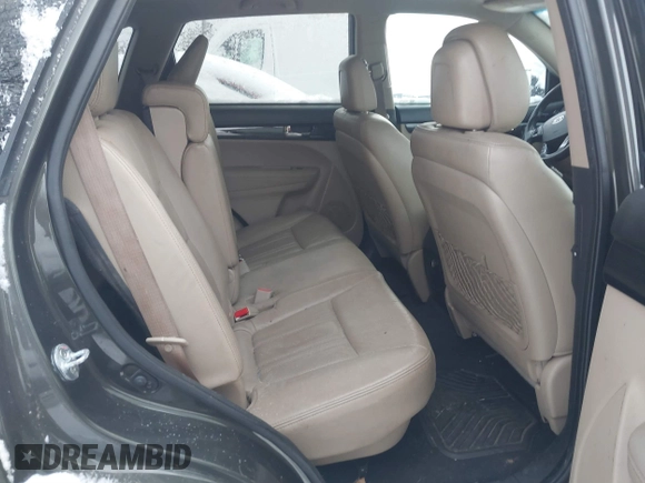 2013 Kia Sorento EX with VIN 5XYKU4A2XDG318700, listed as a IAAI auction lot 41258392 with 135,496 mi miles and . Bid and sale history available at carsss.com. Image 8.