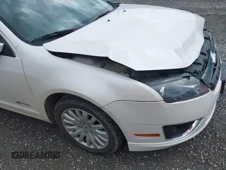 2010 Ford Fusion Hybrid with VIN 3FADP0L30AR200029, listed as a IAAI auction lot 42394846 with 192,634 mi miles and . Bid and sale history available at DreamBid. Image 18.
