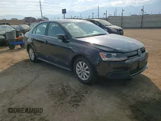 2014 Volkswagen Jetta Hybrid SE with VIN 3VW637AJ3EM291418, listed as a Copart auction lot 75678204 with 221,750 mi miles and Salvage title. Bid and sale history available at DreamBid. Image 11.