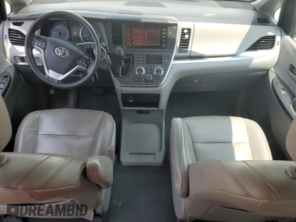 2020 Toyota Sienna L with VIN 5TDZZ3DC3LS048466, listed as a Copart auction lot 60680855 with 229,591 mi miles and Clean title. Bid and sale history available at DreamBid. Image 8.