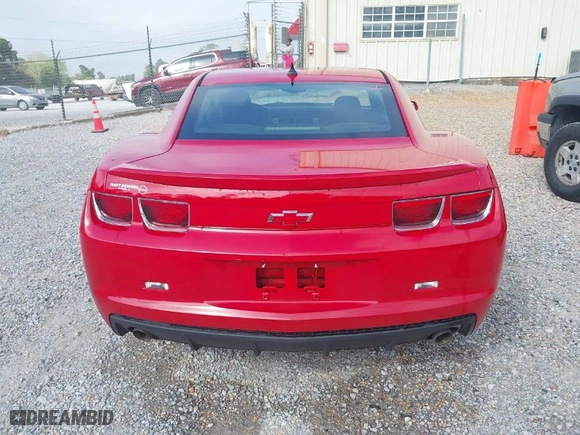 2012 Chevrolet Camaro 2LS with VIN 2G1FA1E33C9134567, listed as a IAAI auction lot 41960709 with 221,872 mi miles. Bid and sale history available at carsss.com. Image 16.