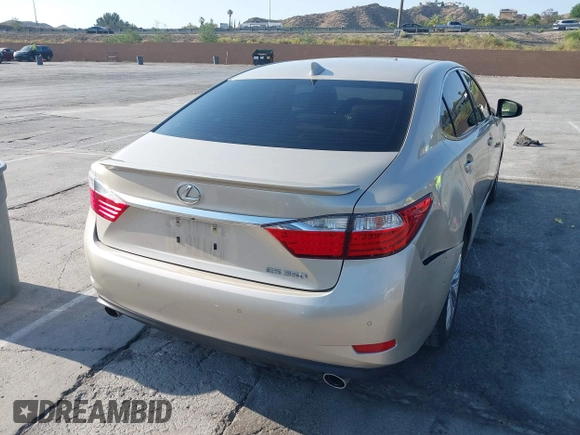2015 Lexus ES 330 with VIN JTHBK1GGXF2172642, listed as a IAAI auction lot 42433367 with 77,749 mi miles and . Bid and sale history available at DreamBid. Image 4.