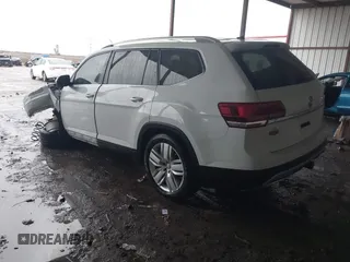 2019 Volkswagen Atlas SE with VIN 1V2WR2CA8KC526036, listed as a IAAI auction lot 42200589 with 118,590 mi miles and . Bid and sale history available at DreamBid. Image 3.