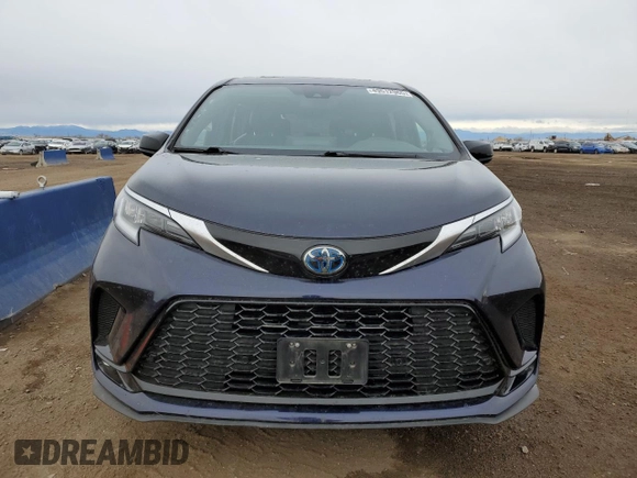 2021 Toyota Sienna XSE with VIN 5TDDSKFC1MS029907, listed as a Copart auction lot 49512965 with 64,350 mi miles and Salvage Title. Bid and sale history available at carsss.com. Image 5.