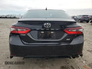 2022 Toyota Camry SE with VIN 4T1G11AK0NU649052, listed as a Copart auction lot 48349785 with 39,476 mi miles and Salvage Title. Bid and sale history available at DreamBid. Image 6.