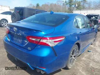 2020 Toyota Camry SE z VIN 4T1G11BK9LU016562, wystawiony jako IAAI lot #41954944 z przebiegiem 59 817 mil mil oraz . Historia ofert i sprzedaży dostępna na DreamBid. Obrazek 4.