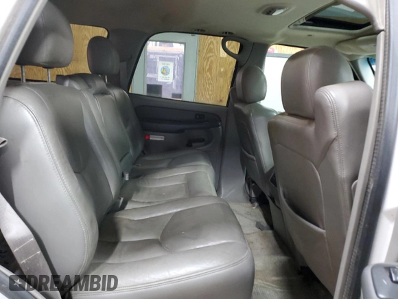 2003 Chevrolet Tahoe Z71 z VIN 1GNEK13Z83R162966, wystawiony jako Copart lot #54363635 z przebiegiem Nie podano mil oraz Czysty tytuł • Clean title. Historia ofert i sprzedaży dostępna na DreamBid. Obrazek 11.