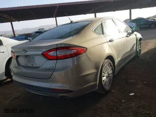 2015 Ford Fusion SE Hybrid with VIN 3FA6P0LU2FR156205, listed as a IAAI auction lot 41533507 with 98,693 mi miles. Bid and sale history available at carsss.com. Image 4.