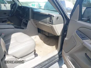 2005 GMC Yukon SLT z VIN 1GKEC13V05J140842, wystawiony jako IAAI lot #42219222 z przebiegiem 277 760 mil mil oraz . Historia ofert i sprzedaży dostępna na DreamBid. Obrazek 5.