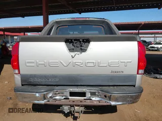 2006 Chevrolet Avalanche LS z VIN 3GNEC12Z66G106883, wystawiony jako IAAI lot #41520831 z przebiegiem 280 238 mil mil oraz . Historia ofert i sprzedaży dostępna na DreamBid. Obrazek 16.