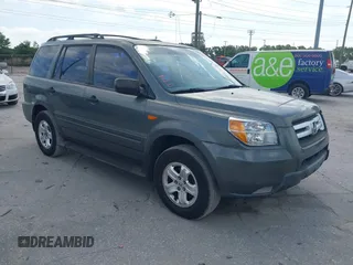 2007 Honda Pilot LX z VIN 5FNYF28197B043497, wystawiony jako IAAI lot #42174438 z przebiegiem 165 453 mil mil oraz . Historia ofert i sprzedaży dostępna na DreamBid. Obrazek 1.