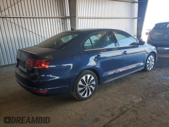 2013 Volkswagen Jetta Hybrid SE z VIN 3VW637AJ3DM303596, wystawiony jako Copart lot #82874934 z przebiegiem 56 601 mil mil oraz Szkoda całkowita • Salvage title. Historia ofert i sprzedaży dostępna na DreamBid. Obrazek 3.