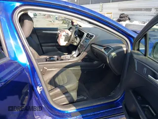 2014 Ford Fusion SE with VIN 3FA6P0H73ER293879, listed as a IAAI auction lot 41042653 with 1 mi miles. Bid and sale history available at carsss.com. Image 5.