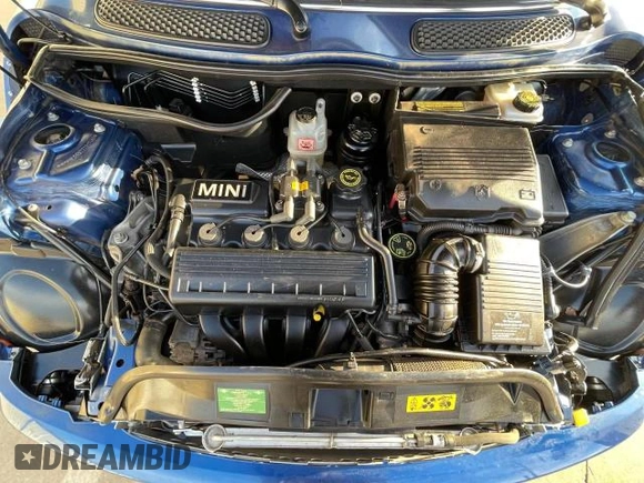 2007 MINI Convertible с VIN WMWRF33577TG17466, выставлен на аукционе Copart как лот 42860175 с пробегом 60 577 миль миль и Чистый • Clean title. История ставок и продаж доступна на DreamBid. Изображение 7.